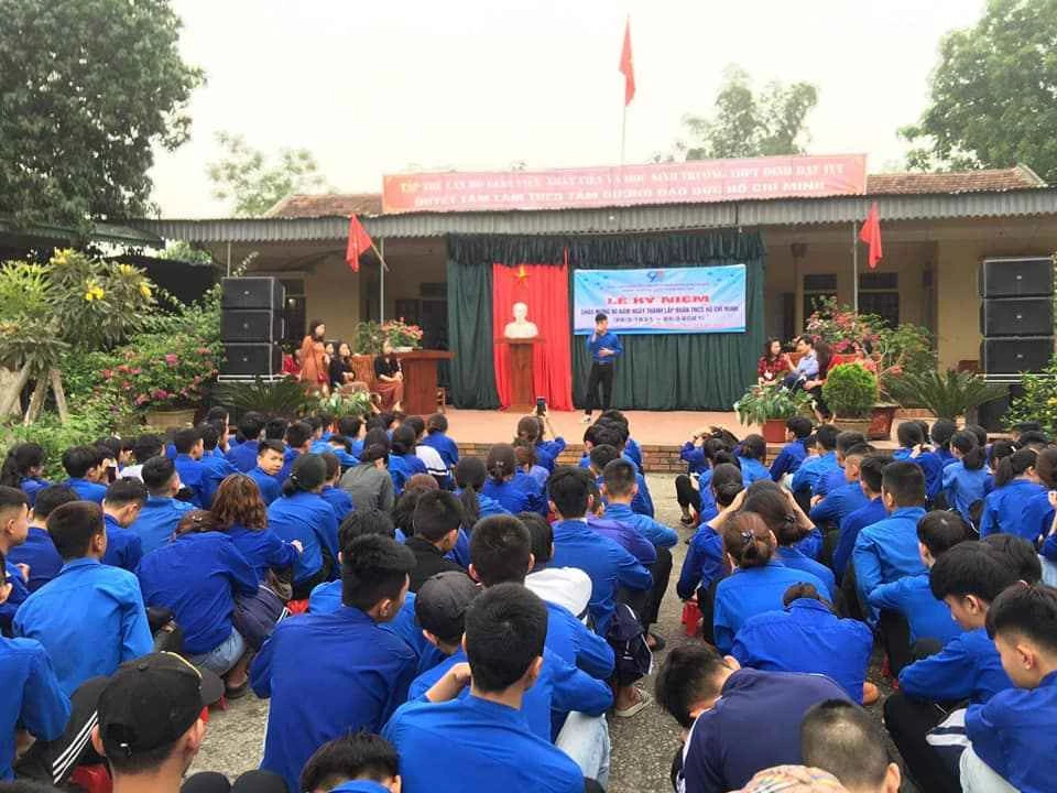 danh-gia-truong-thpt-dinh-bat-tuy-nghe-an-co-tot-khong-2